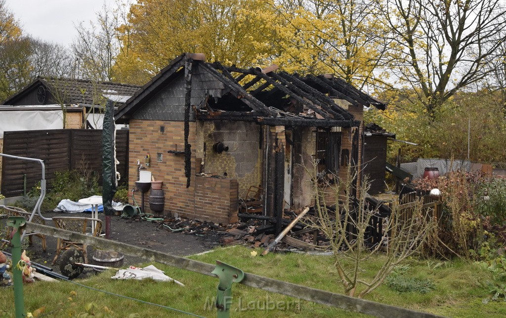 Wieder Laubenbraende Koeln Fuehlingen Kriegerhofstr P051.JPG - Miklos Laubert